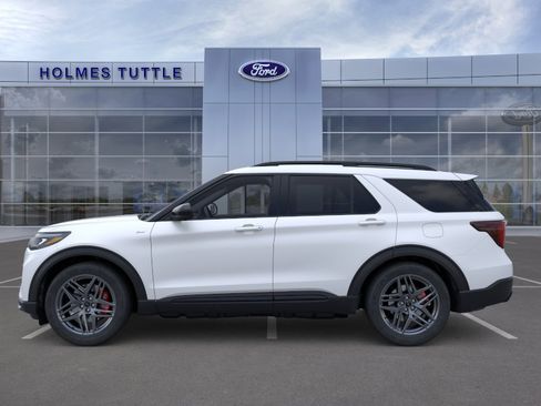 New 2026 Ford Explorer ST-Line AWD/4WD image 3