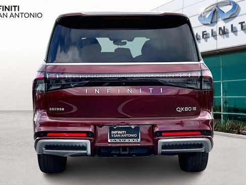 Certified 2025 INFINITI QX80 Sensory AWD/4WD image 5