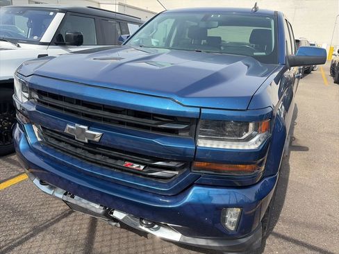 Used 2018 Chevrolet Silverado 1500 LT w/ All Star Edition image 2