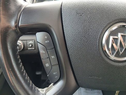 Used 2016 Buick Enclave Leather image 11