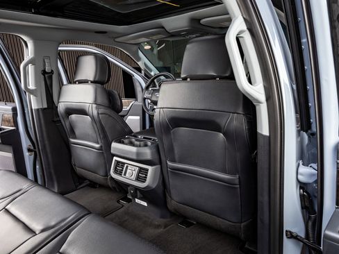 Used 2026 Ford F250 Lariat w/ Black Appearance Package image 33