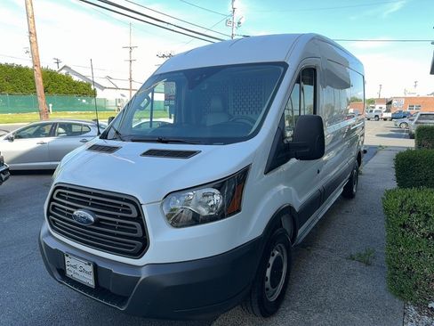 Used 2018 Ford Transit 250 148 Medium Roof RWD image 5