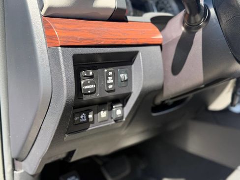 Used 2017 Toyota Tundra Limited image 88
