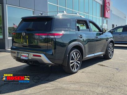 Used 2024 Nissan Pathfinder Platinum