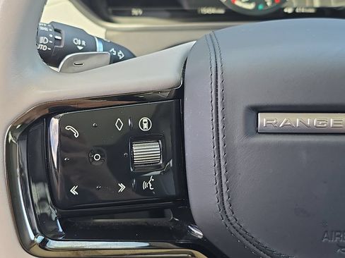 Certified 2025 Land Rover Range Rover Velar S AWD/4WD image 17
