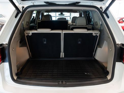 Used 2018 Volkswagen Atlas SEL Premium AWD/4WD image 8