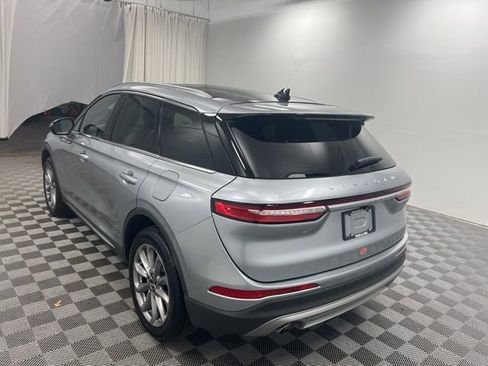 Used 2022 Lincoln Corsair AWD w/ Premium Package image 6