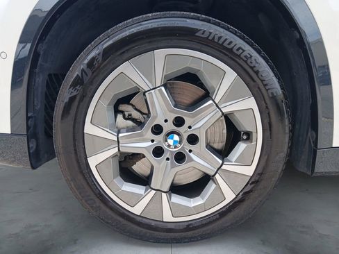 Used 2025 BMW X1 xDrive28i AWD/4WD image 14