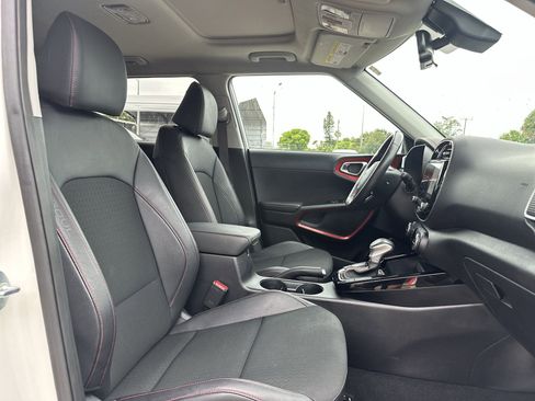 Certified 2024 Kia Soul GT-Line FWD image 23