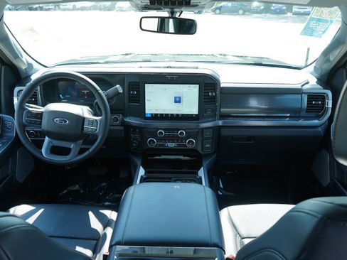 Used 2025 Ford F350 Lariat w/ Chrome Package AWD/4WD image 13