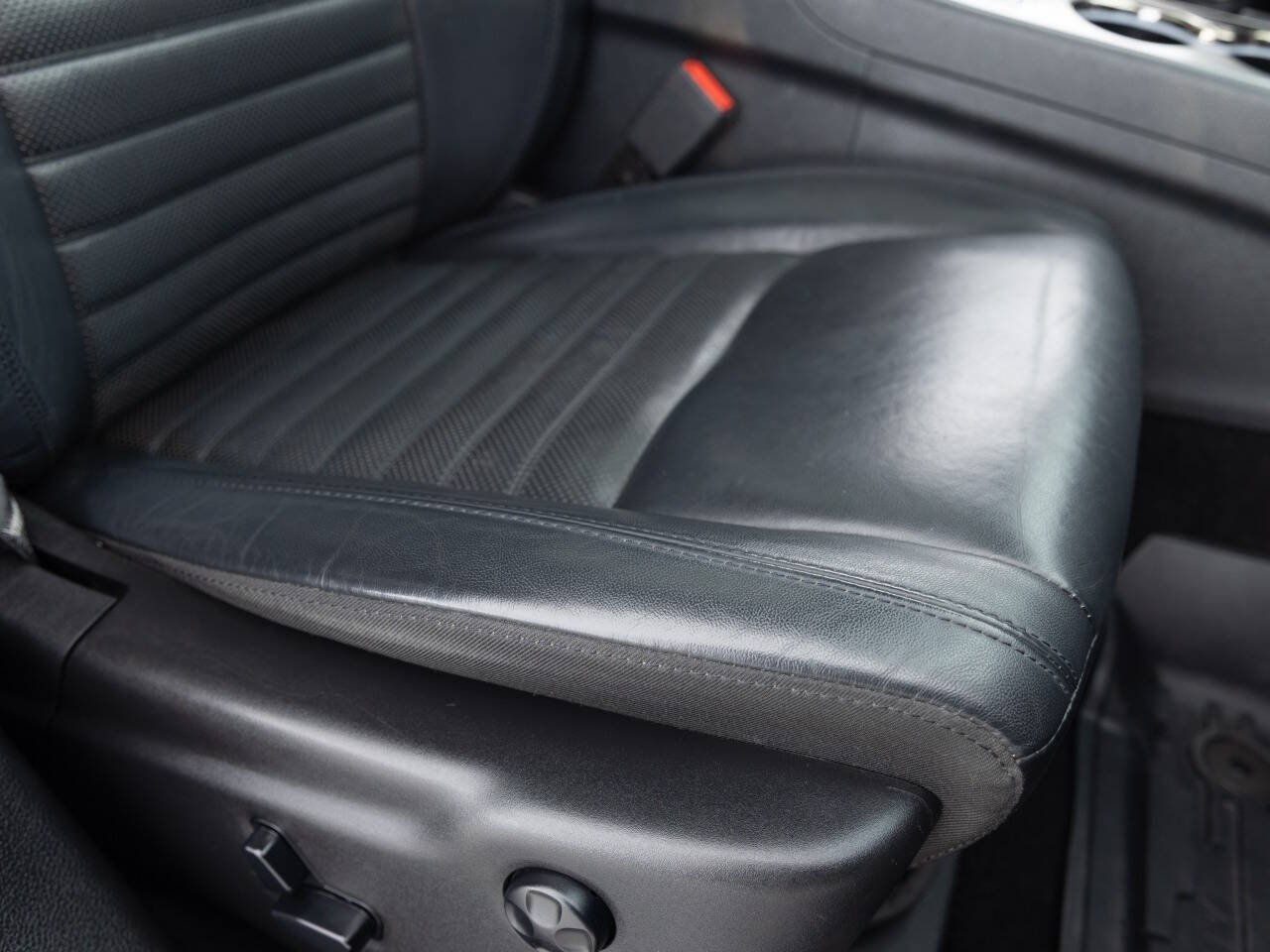 Used 2019 Jeep Grand Cherokee Limited AWD/4WD image 25