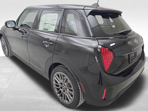 New 2026 MINI Cooper 4-Door Hardtop image 7