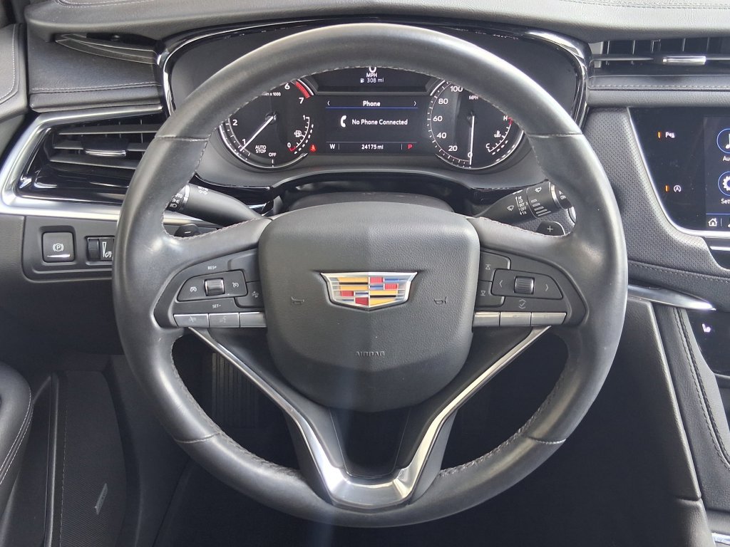 Used 2024 Cadillac XT6 Luxury w/ LPO, Floor Liner Package FWD image 10