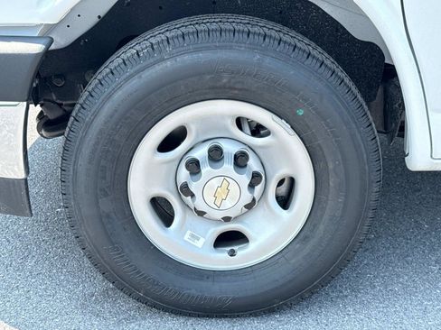 New 2025 Chevrolet Express 3500 w/ Power Convenience Package image 18