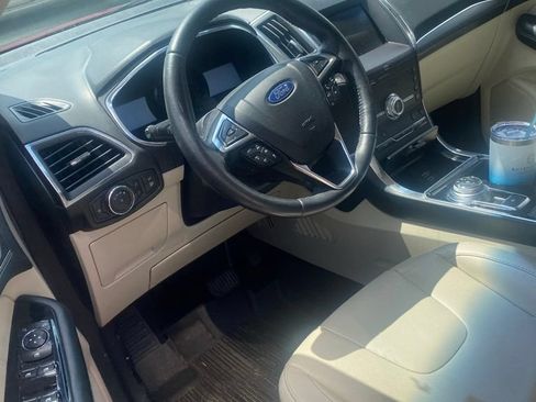 Used 2020 Ford Edge Titanium w/ Equipment Group 301A AWD/4WD image 5