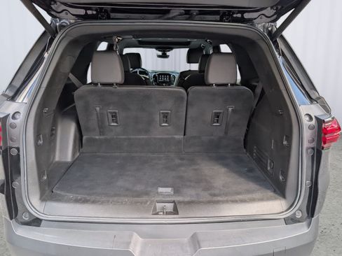 Certified 2023 Chevrolet Traverse RS AWD/4WD image 13