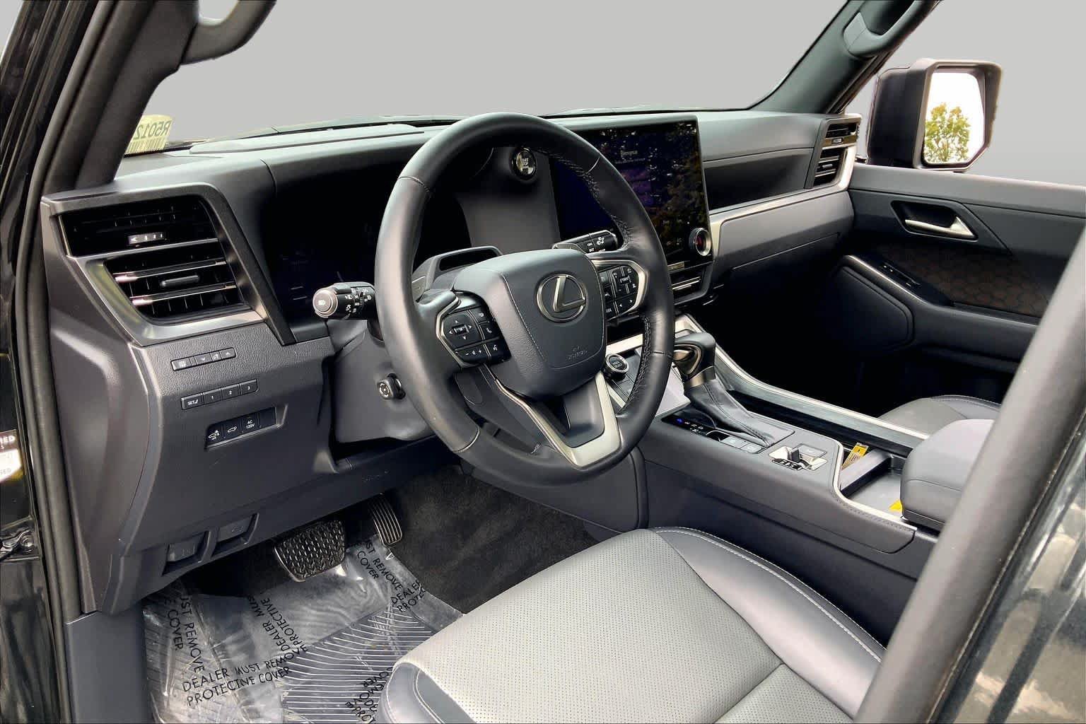 Certified 2024 Lexus GX 550 w/ Accessory Package (2T) AWD/4WD image 18