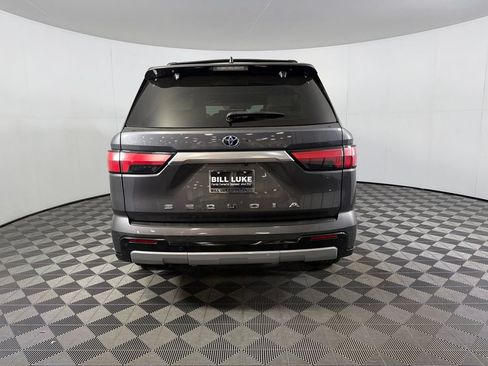 Used 2024 Toyota Sequoia Capstone AWD/4WD image 9