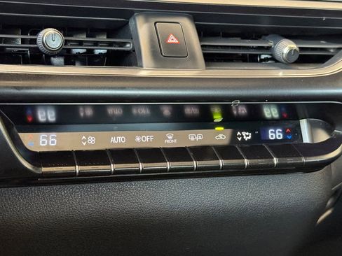 Certified 2025 Lexus UX 300h AWD image 22