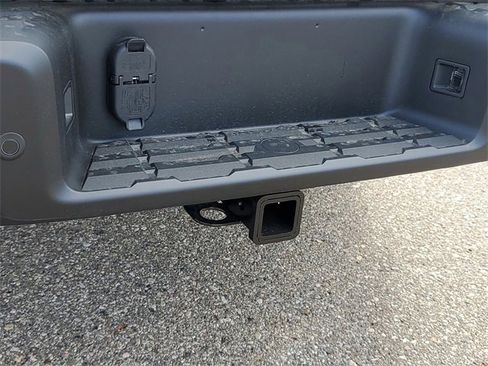 New 2026 Nissan Frontier PRO-4X image 8