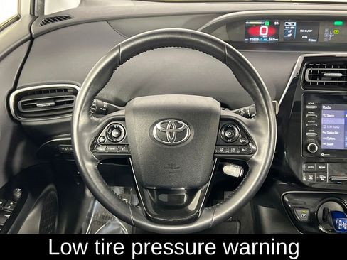 Used 2022 Toyota Prius XLE w/ Premium Convenience Package image 7