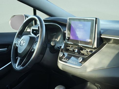 Used 2024 Toyota Corolla SE FWD image 13