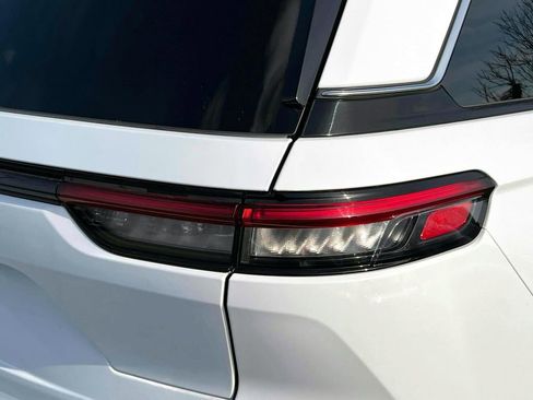 Used 2022 Jeep Grand Cherokee Limited 4xe image 7