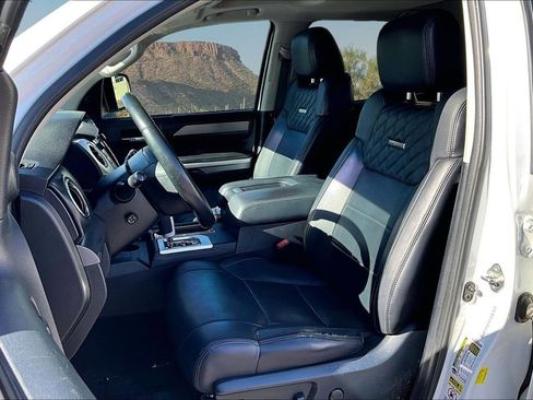 Used 2015 Toyota Tundra Platinum image 26