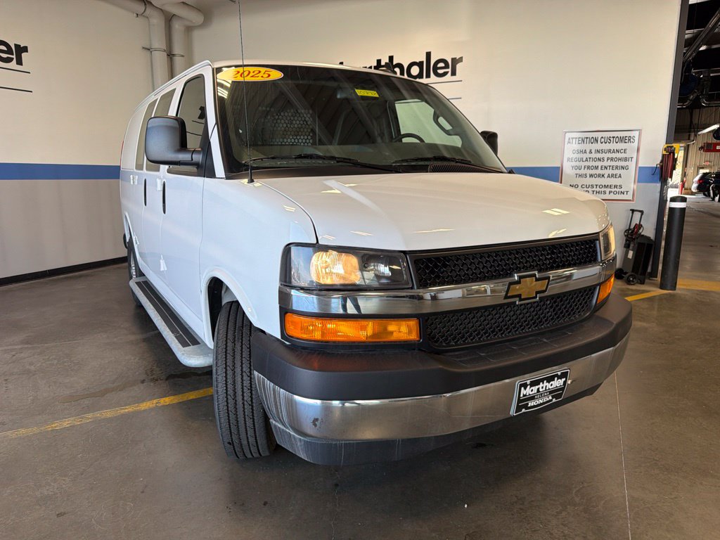 Used 2025 Chevrolet Express 2500 w/ Driver Convenience Package RWD image 3