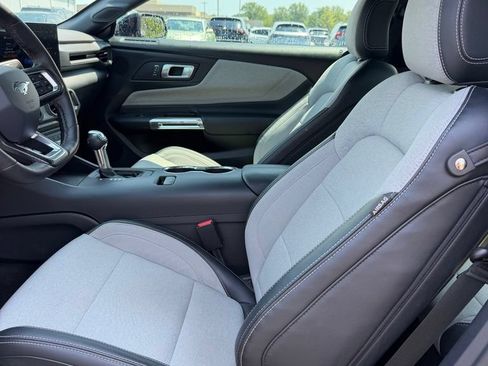 Used 2024 Ford Mustang Coupe RWD image 12