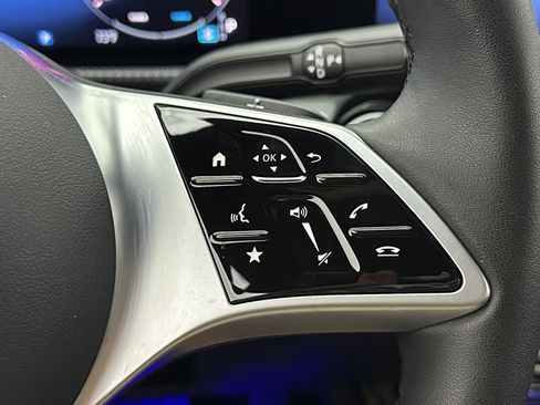 Used 2025 Mercedes-Benz CLA 250 4MATIC image 22