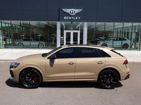 Used 2025 Audi RS Q8 performance AWD/4WD image 5