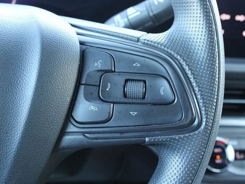 Used 2024 Buick Envista Preferred FWD image 25