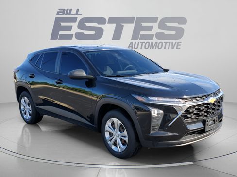 Used 2024 Chevrolet Trax LS FWD image 5