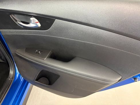 Used 2023 Kia Forte GT-Line FWD image 37