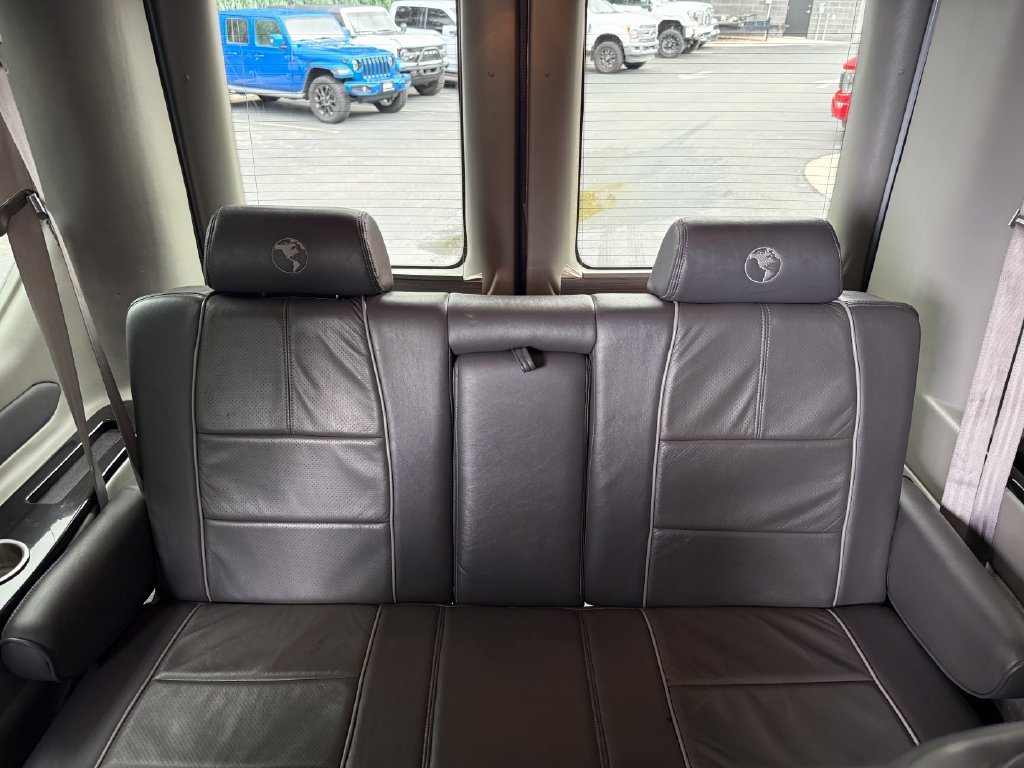 Used 2021 Ford Transit 250 Medium Roof AWD image 42