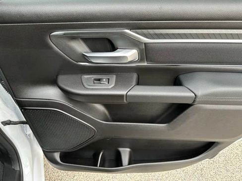 New 2026 RAM 1500 4x4 Crew Cab image 15