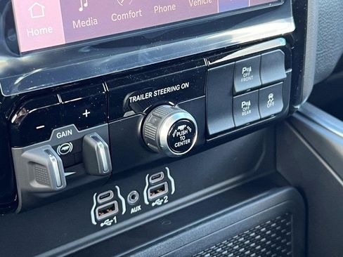 New 2026 RAM 1500 4x4 Crew Cab image 39