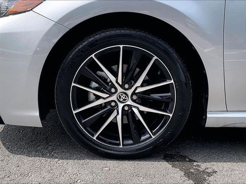 Used 2024 Toyota Camry SE FWD image 21