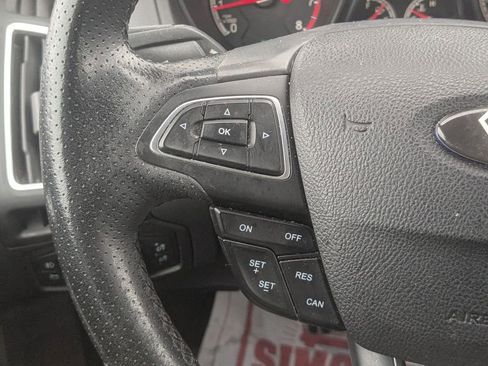 Used 2017 Ford Focus ST image 15