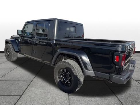 Used 2021 Jeep Gladiator Sport image 7