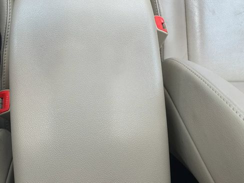 Used 2011 Toyota Highlander Limited FWD image 27