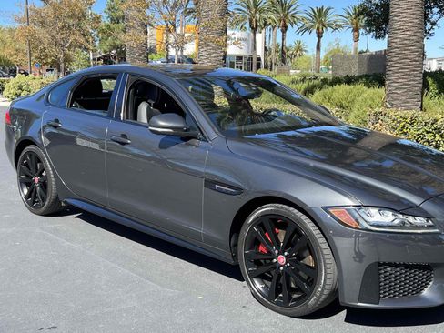 Used 2017 Jaguar XF S image 54