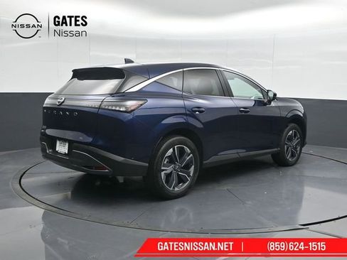 Used 2025 Nissan Murano SL AWD/4WD image 2