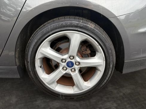 Used 2016 Ford Fusion SE AWD/4WD image 39