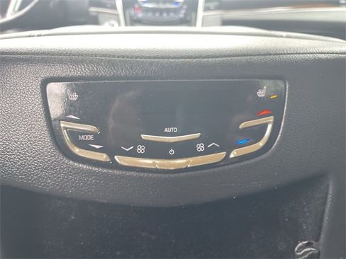 Used 2020 Cadillac Escalade Luxury image 22