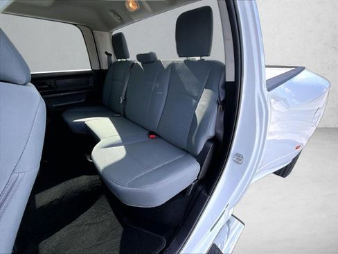 Used 2018 RAM 3500 Tradesman w/ Chrome Appearance Group image 28