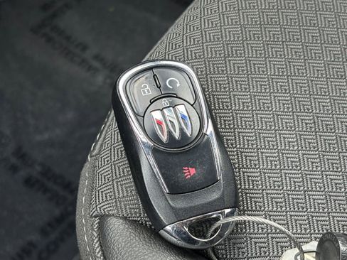 Used 2025 Buick Encore GX Preferred image 23