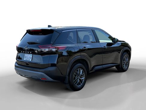 Used 2023 Nissan Rogue S FWD image 5