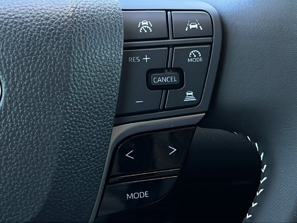 Used 2026 Toyota Camry SE FWD image 19